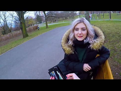 ❤️ Кончаҳои гарми бегонаро барои пул фурӯ мебарад - минет дар парк аз ҷониби Ева Элфи ❤️❌ Синси босифат дар мо ️❤